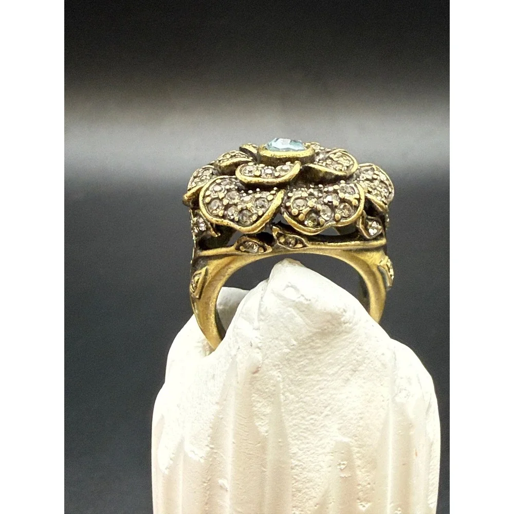 Heidi Daus Crystal Flower Cocktail Ring Bronze Tone Blue Center Stone Size 8